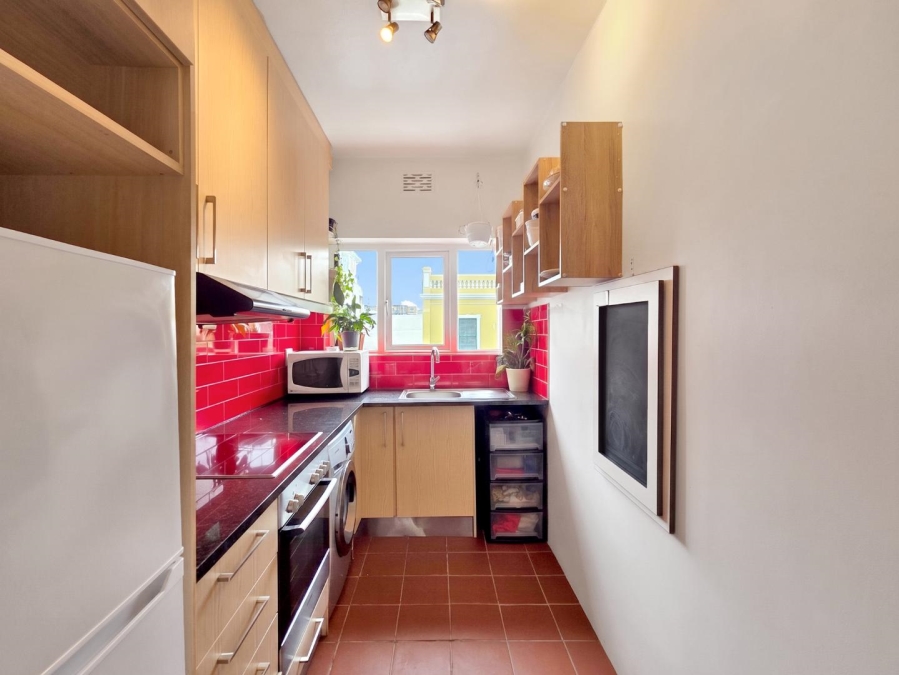 1 Bedroom Property for Sale in Oranjezicht Western Cape